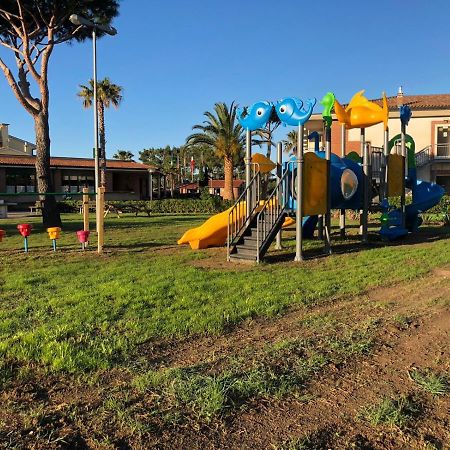 La Cecinella Apartments Marina di Cecina Eksteriør billede