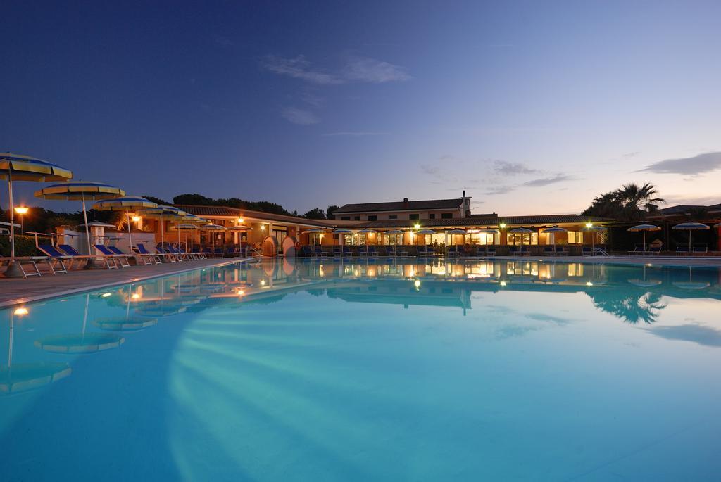 La Cecinella Apartments Marina di Cecina Eksteriør billede