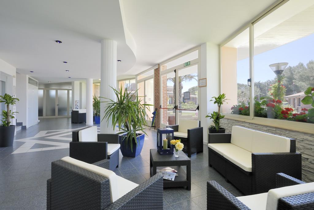 La Cecinella Apartments Marina di Cecina Eksteriør billede